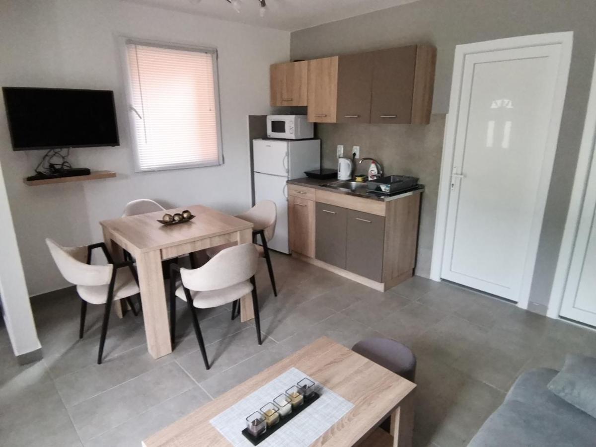 Aphrodite Hills Apartments-Stara Planina Crni Vrh Екстер'єр фото